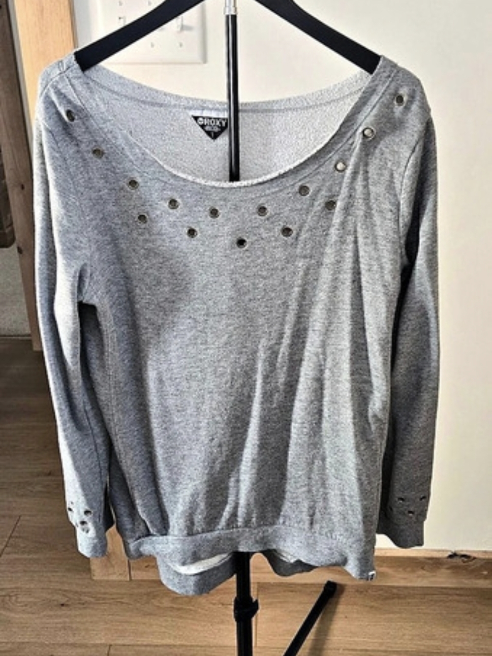Roxy Studded Gray Long Sleeve Size Large